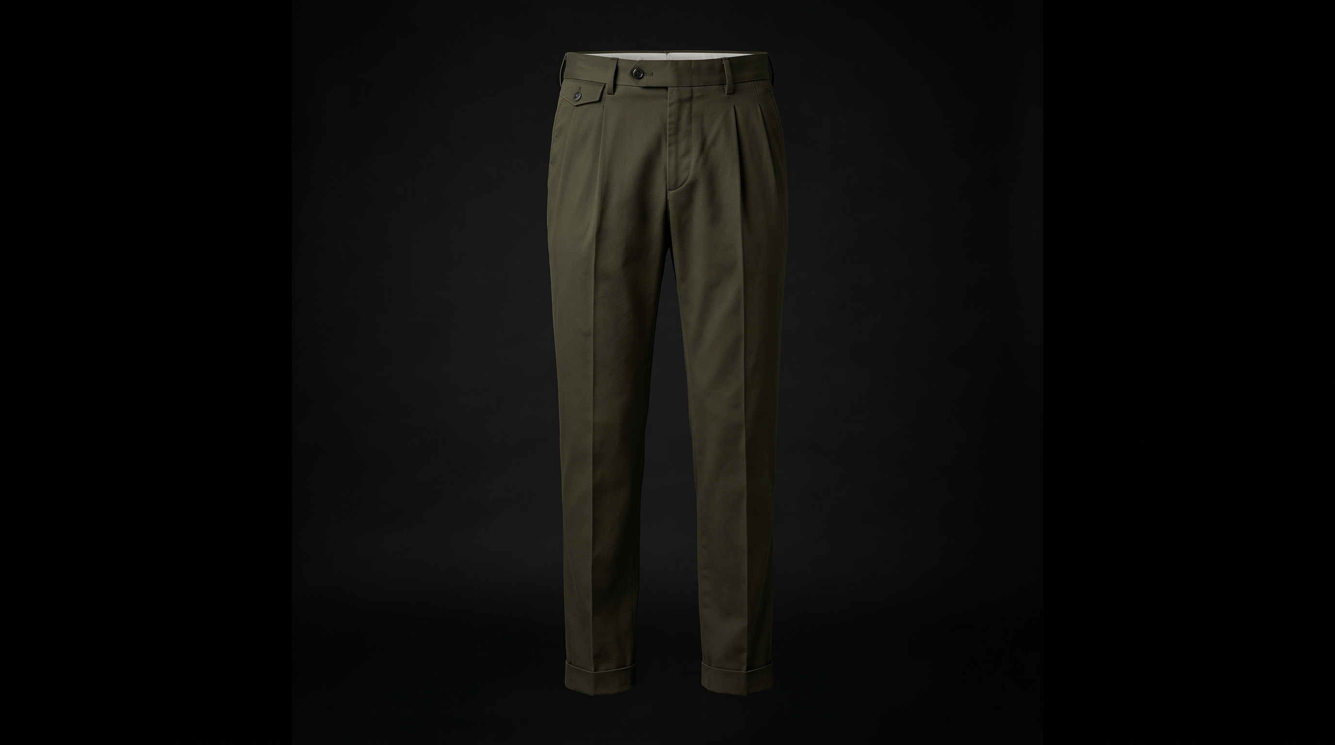 Pleated chino, olive — front view, closed